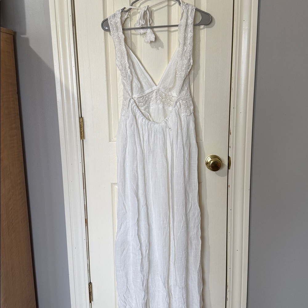 White Lace Halter Maxi Dress - Picture 4 of 8